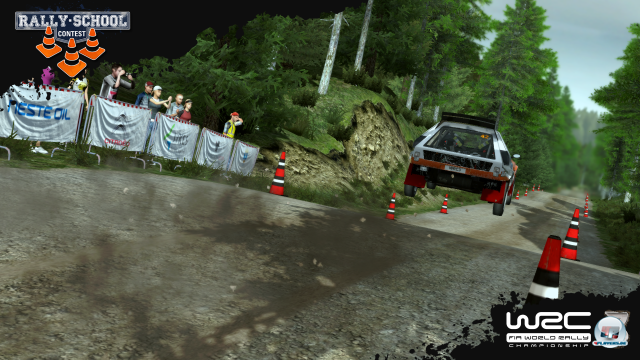 Spektakuläre Sprünge gehören beim Rallye-Sport einfach dazu. Spektakuläre Sprünge gehören beim Rallye-Sport einfach dazu.
