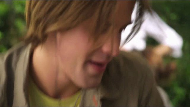 Trailer 1
